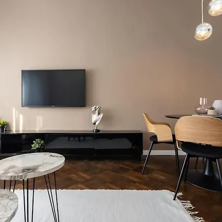 Apartment Elite One Bedroom Old Town Bucharest
