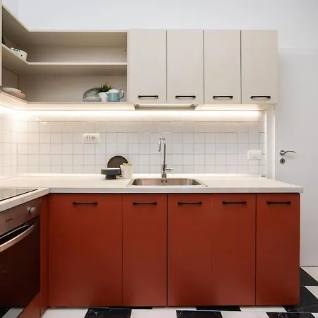 Elite One Bedroom Old Town * Бухарест
