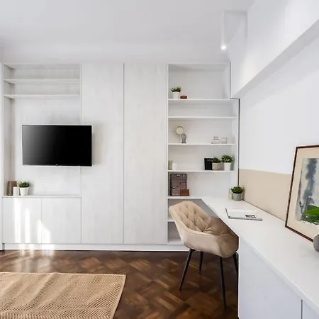 Elite One Bedroom Old Town Apartament Bucureşti